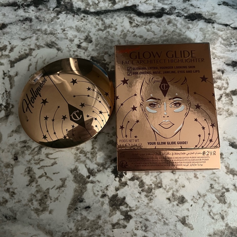 Charlotte tilbury bundle! Highlighter&foundation- 1N & gilded glow brand new!